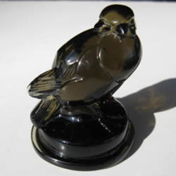 R Lalique Seal Moineau by Rene Lalique From An Ashtray Moineau Bird Seal by Rene Lalique From An R Lalique Ashtray