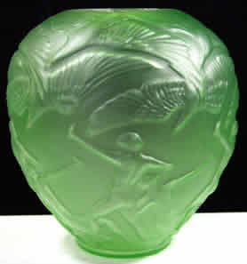Archers Vase Fake No Neck Vase in Green Glass - A Copy of An Original Rene Lalique Design