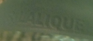 Chardonneret Hardi Fake Signature On Side of Base