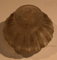 Rene Lalique Flacon A Cotes Bouchon Papillons