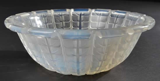 Rene Lalique Bowl Acacia