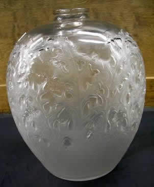 Rene Lalique Vase Acanthes