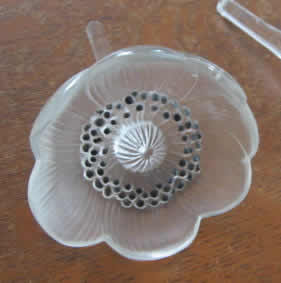 Rene Lalique Decoration Anemone Fermee
