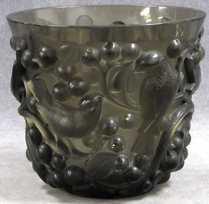 Rene Lalique Vase Avallon