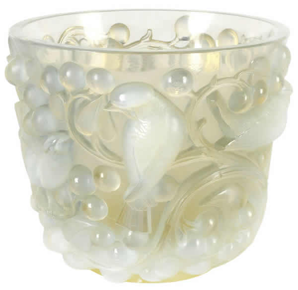 Rene Lalique Vase Avallon
