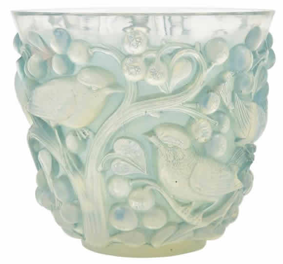 Rene Lalique Vase Avallon