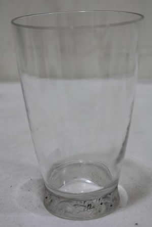 Rene Lalique Bague Chiens-2 Glass