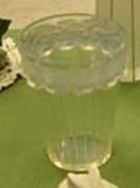 Rene Lalique Vase Boutons D'Or