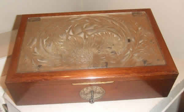 Rene Lalique Box Chrysanthemes