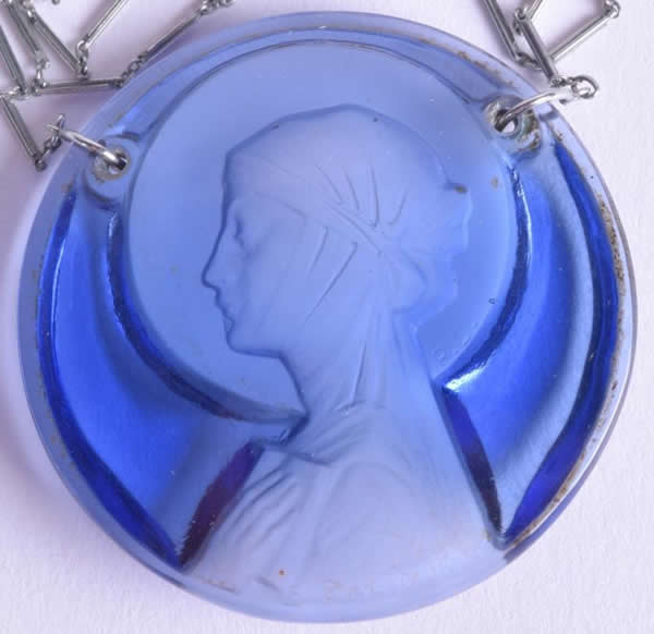 Rene Lalique Pendant Clos Sainte-Odile