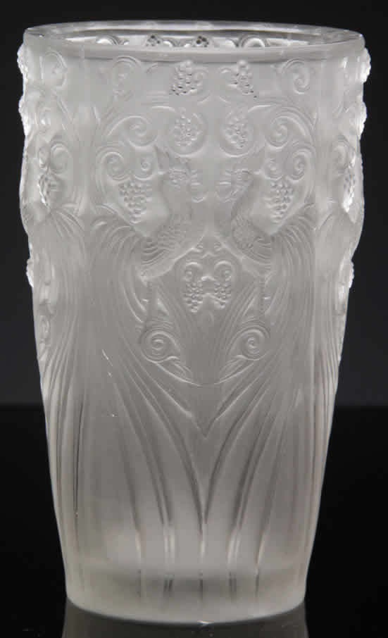 Rene Lalique Vase Coqs Et Raisins