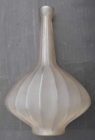 Rene Lalique Carafe Cotes Plates