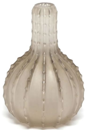 Rene Lalique Vase Dentele
