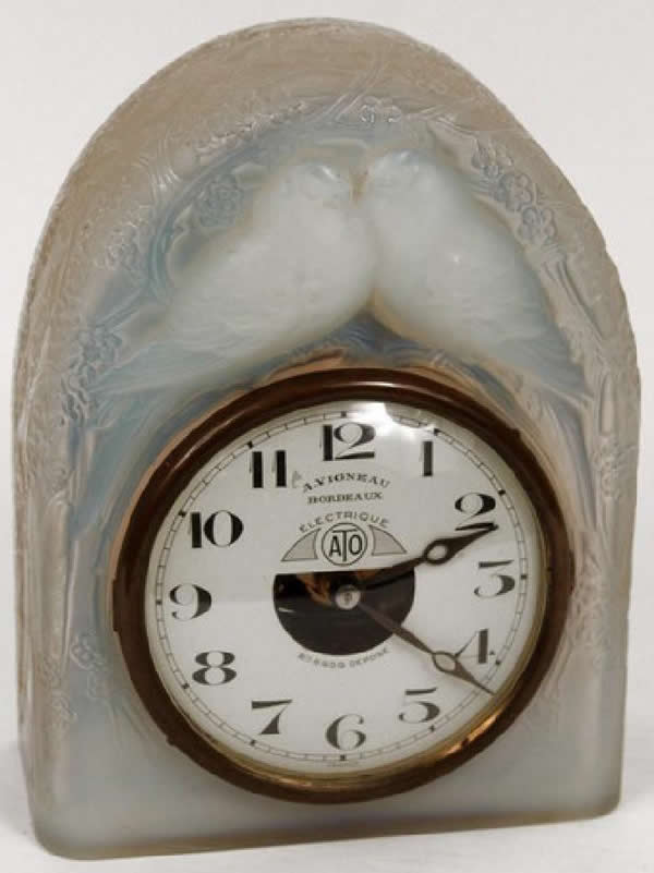 Rene Lalique Clock Deux Colombes