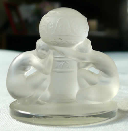 Rene Lalique Place Card Holder Deux Figurines