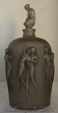 Rene Lalique Douze Figurines Avec Bouchon Figurine Vase