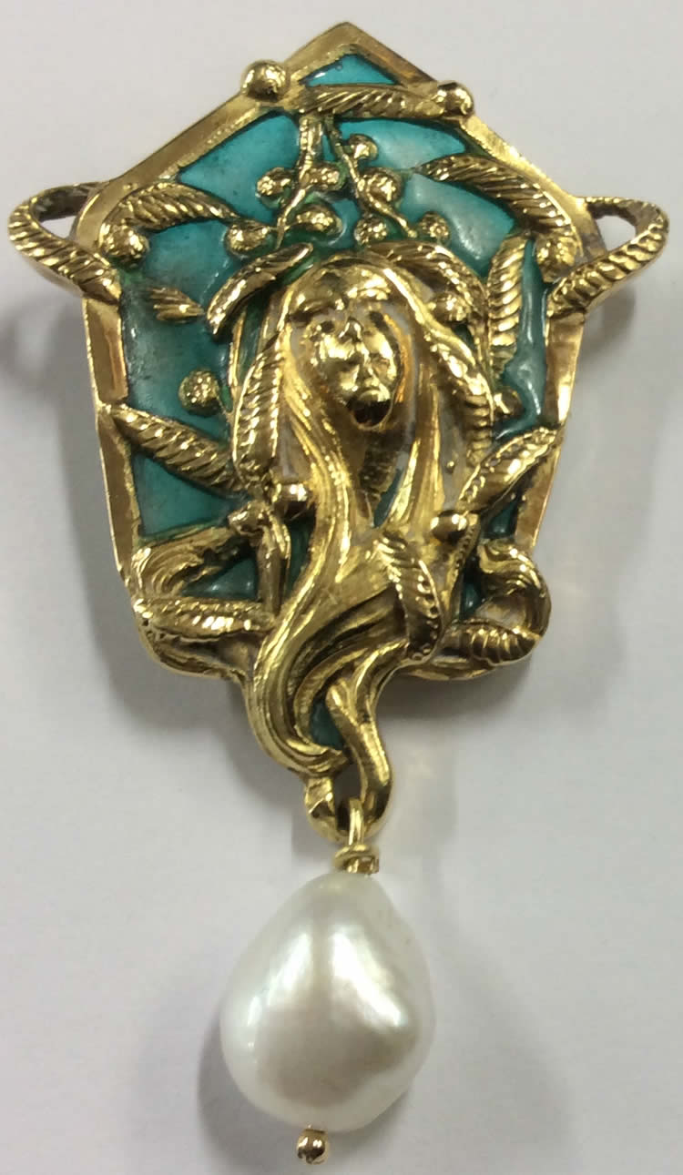 Rene Lalique Femme et Feuillage Brooch
