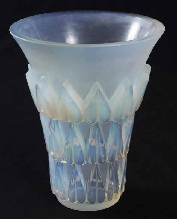 Rene Lalique Vase Feuilles