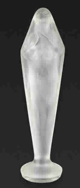 Rene Lalique Figurine Mains Jointes Seal