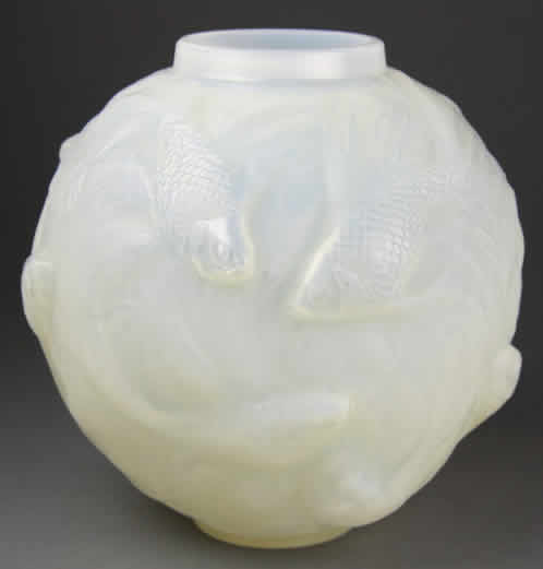 Rene Lalique Vase Formose