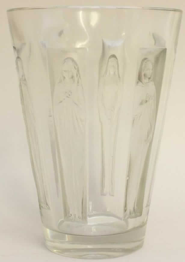 Rene Lalique Vase Gobelet Six Figurines