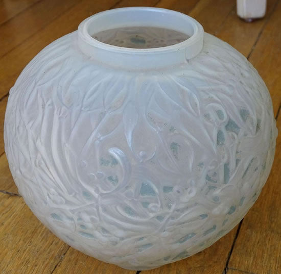 Rene Lalique Vase Gui
