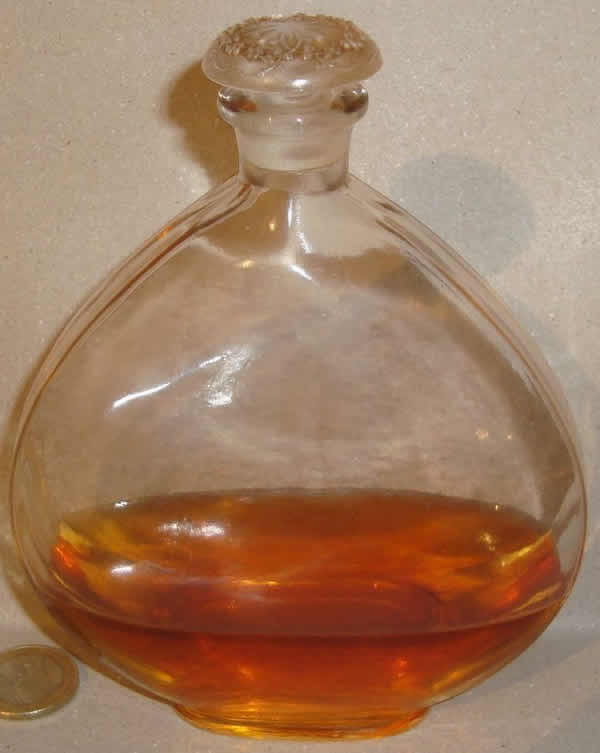 Rene Lalique Perfume Bottle L'Amour Dans Le Coeur-2 