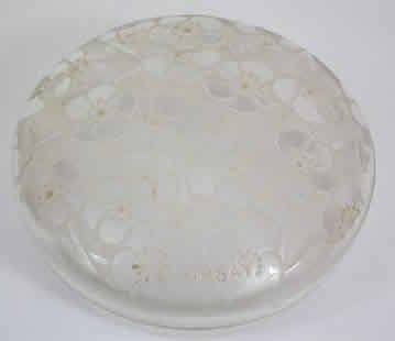 Rene Lalique Covered Box Le Lys