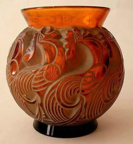 Rene Lalique Vase Le Mans