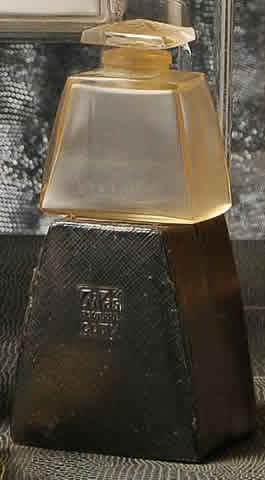 Rene Lalique Perfume Bottle Lilas Pourpre