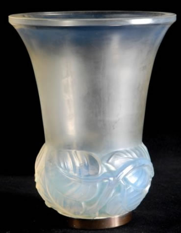 Rene Lalique Vase Lilas