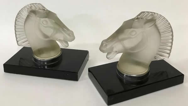 Rene Lalique Serre-Livres Longchamp-B