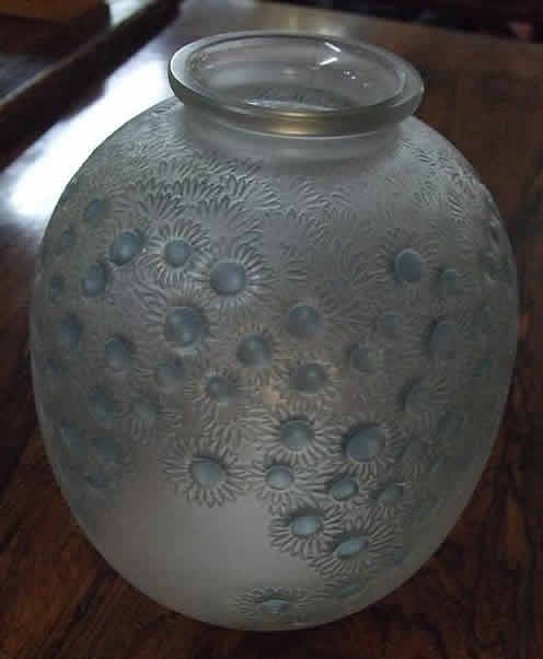Rene Lalique Vase Marguerites