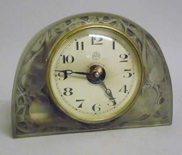 Rene Lalique Clock Moineaux