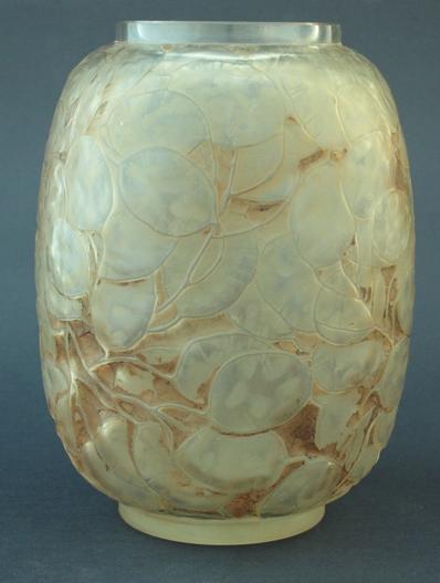 Rene Lalique Vase Monnaie Du Pape