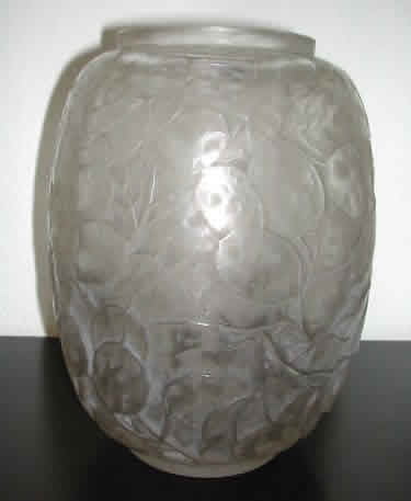 Rene Lalique Vase Monnaie Du Pape