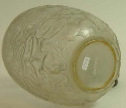 Rene Lalique Vase Monnaie Du Pape