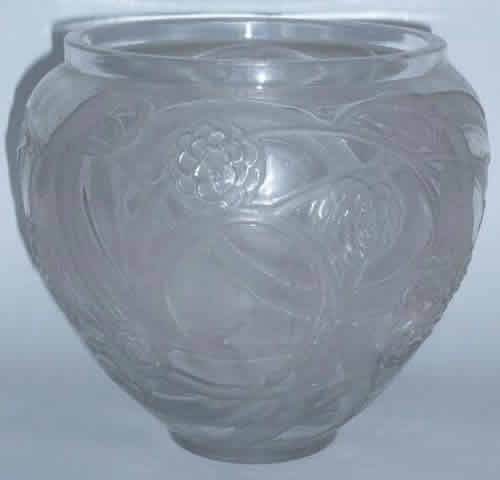 Rene Lalique Vase Nefliers