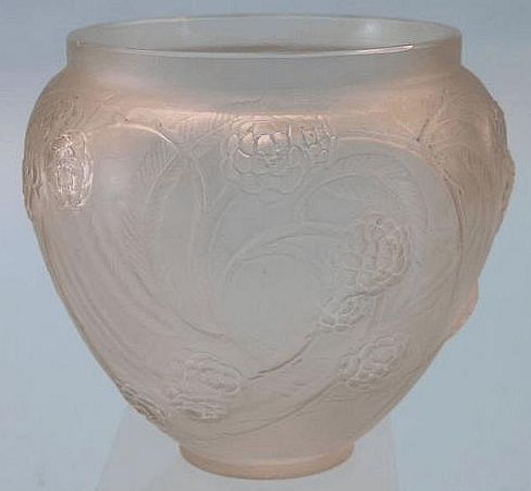 Rene Lalique Vase Nefliers