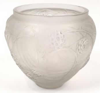 Rene Lalique Vase Nefliers