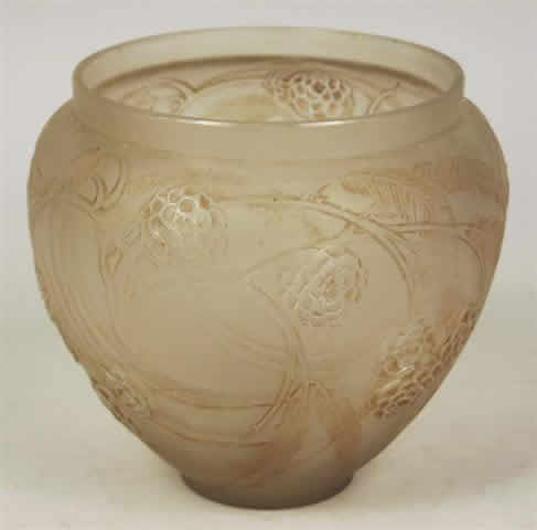 Rene Lalique Vase Nefliers