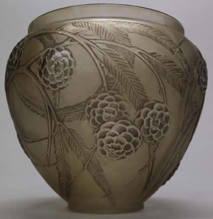 Rene Lalique Vase Nefliers