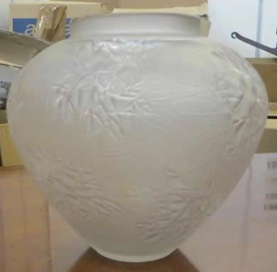 Rene Lalique Vase Nefliers