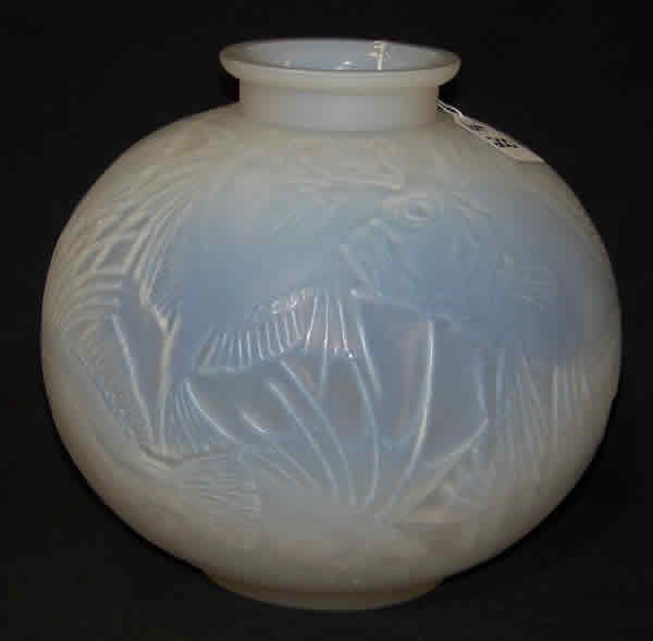 Rene Lalique Vase Poissons
