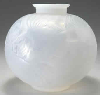 Rene Lalique Vase Poissons