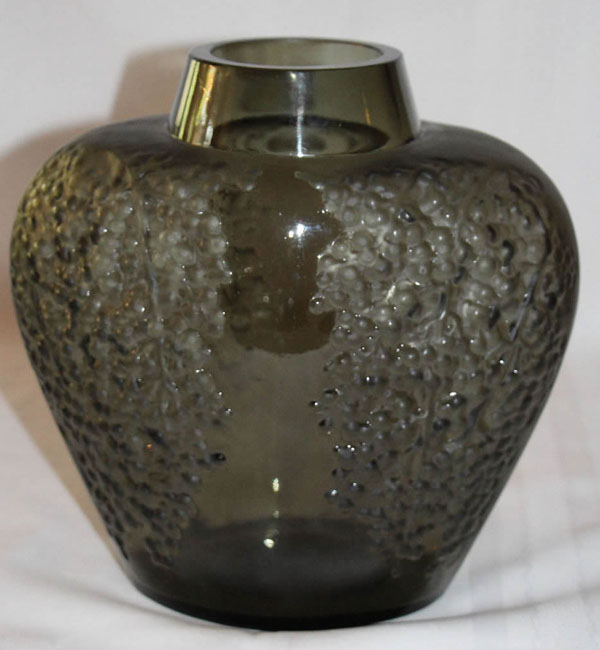 Rene Lalique Vase Poivre