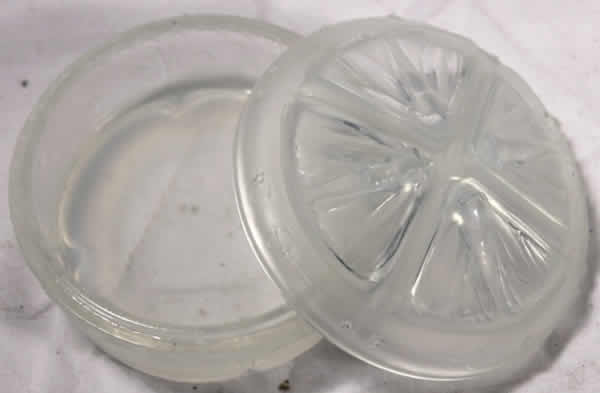 Rene Lalique Covered Box Quatre Papillons