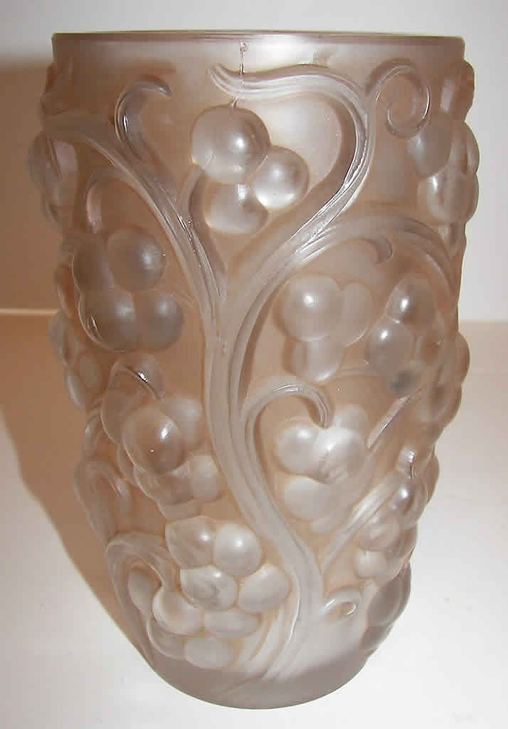 Rene Lalique Vase Raisins