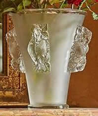 Rene Lalique Vase Saint-Emilion
