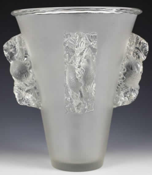 Rene Lalique Vase Saint-Emilion